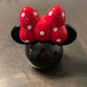 Minnie Mouse Salt and Pepper Shaker Set